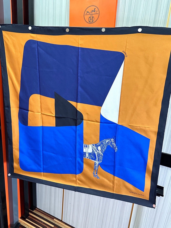 ブランドマフラー角部分ディテール